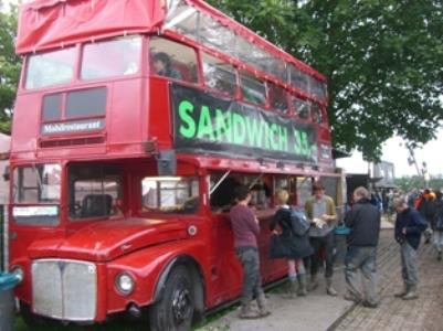 London_bus_festival (1) London bus at music festivals