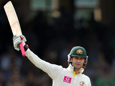 Michael_Clarke_bat_sponsor