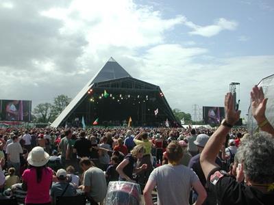 Glastonbury_2013_announcement_Pyramid_Stage