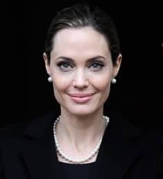 Aussie MP criticised for branding Pitt ‘pathetic’ over praise for Jolie