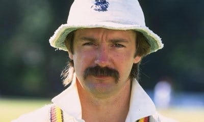 Ashes_Moustaches_Jack_Russel_cricket_England