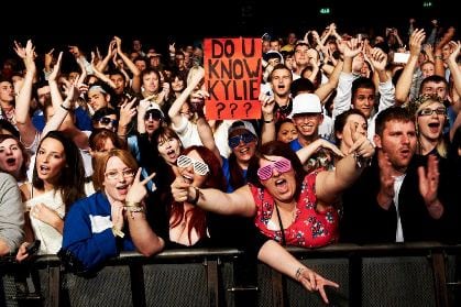 S.mouse! live in London crowd