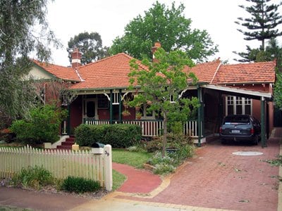 Move_To_Australia_house_suburban_lores