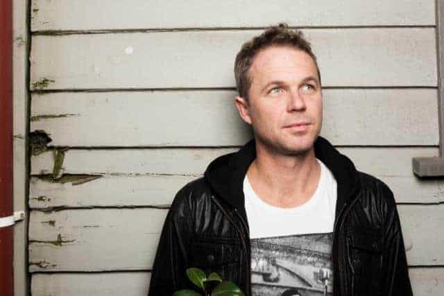 Carus Thompson Singer-Songwriter