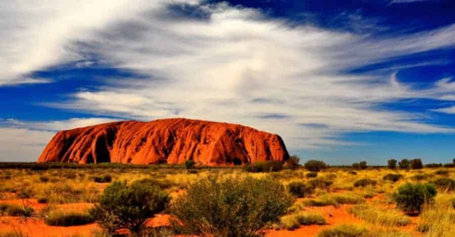 Uluru Australia - shutterstock_168634235