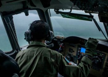 AirAsia flight QZ8501 search