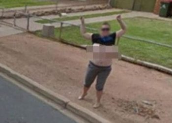 karen davis - breasts flash - google street view