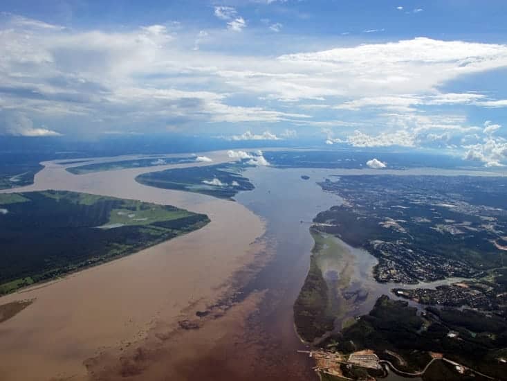 Meeting_of_waters_from_the_air_manaus_brazil