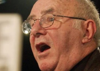 An unlikely television star, Clive James shone a light on absurdity but let us make up our own minds about it. Alan Porritt/AAP/The Conversation