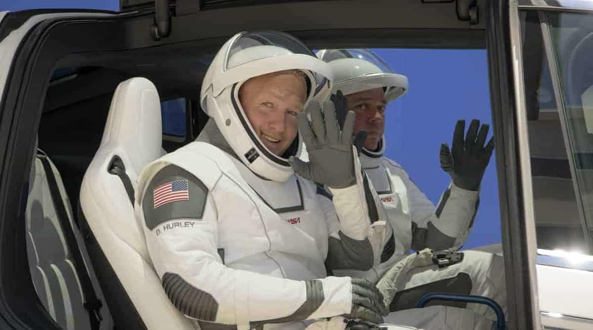 SpaceX astronaut launch