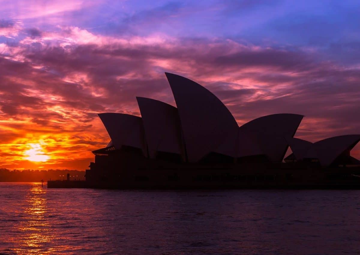 Migrating to Australia - sunrise over Opera House