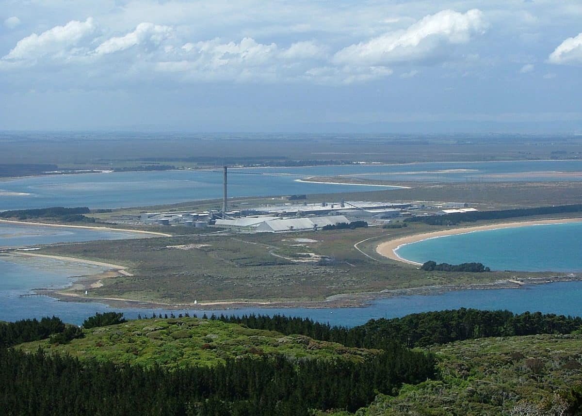 Tiwai Point  smelter. Photo credit: Wikipedia Commons