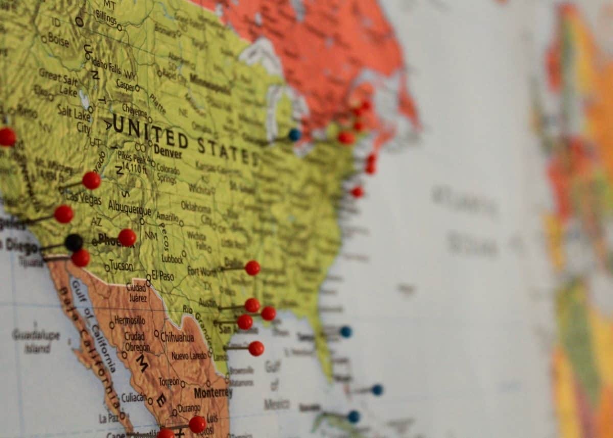 Americans are renouncing U.S. citizenship in record numbers