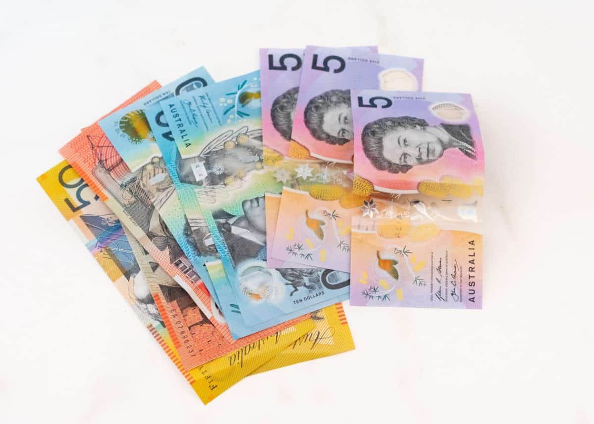 Government debt is cheap, but that doesn’t comes risk-free