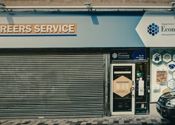 Unemployment support will be slashed by $300 this week