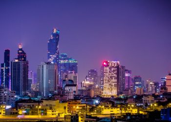 10 billion people could live well by 2050