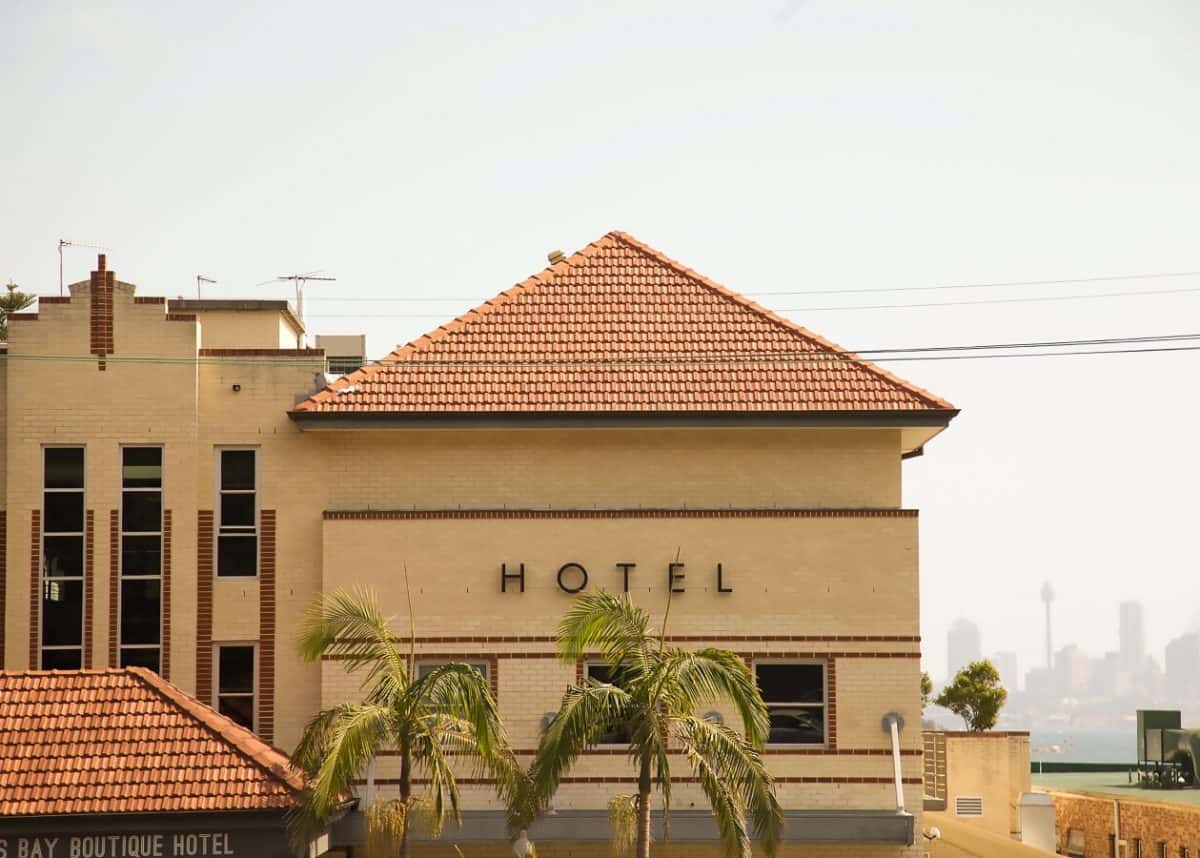 Hotel quarantine report blasts government failures