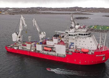 MPV Everest off Davis research station. Photo credit: Wayde Maurer