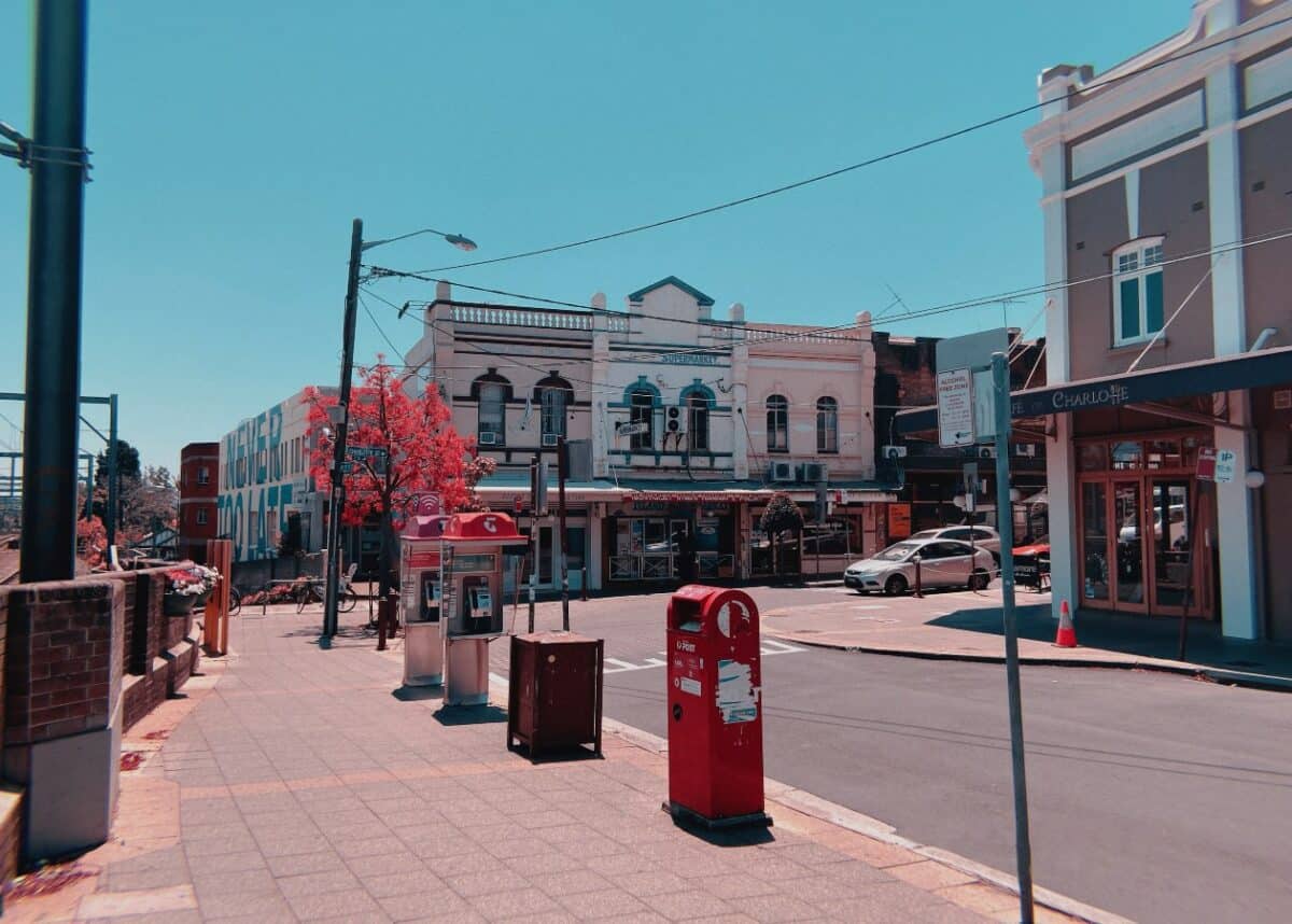 Photo by e on Unsplash