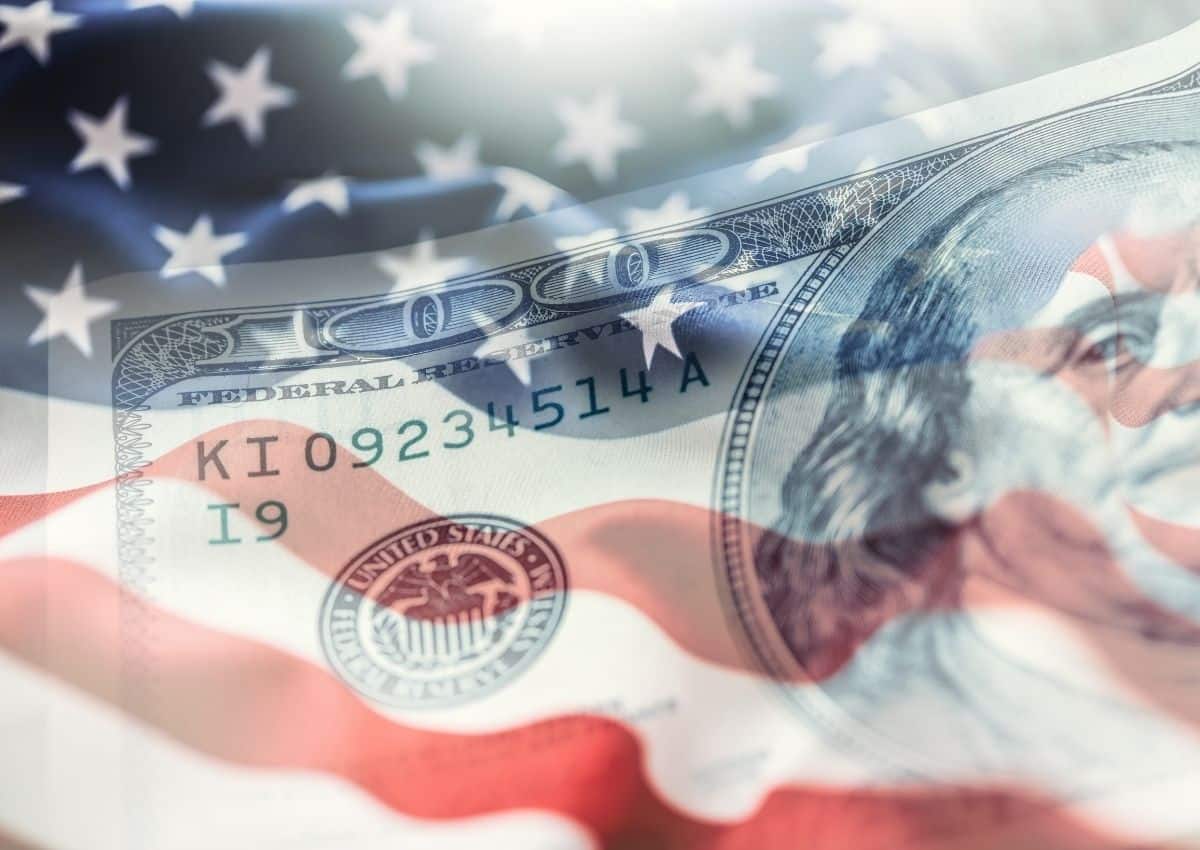 The US Dollar has been the reserve currency of the world for decades, however in recent times, particularly since COVID crisis hit, there has been talk that the US Dollar (USD) will lose this status.