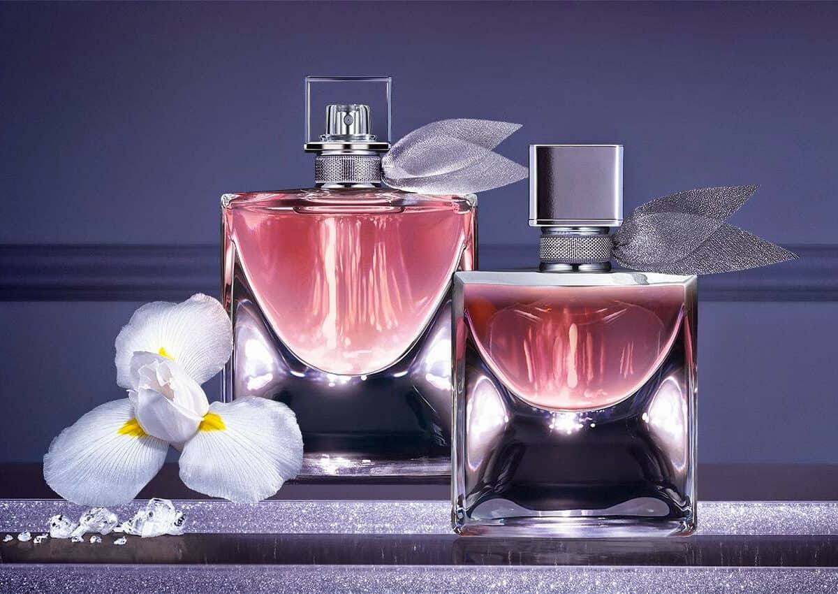 Five stunning bottles of women's perfumes. The 2021 version