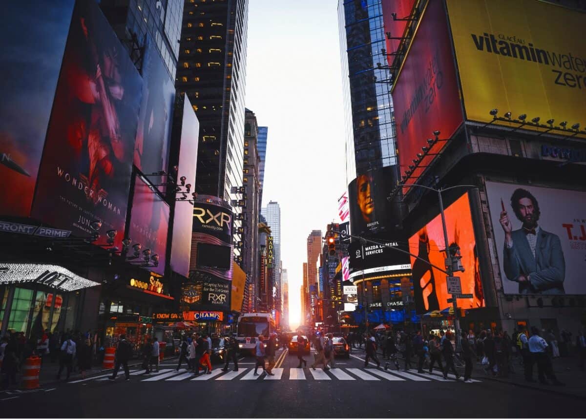 Photo by Luca Bravo on Unsplash