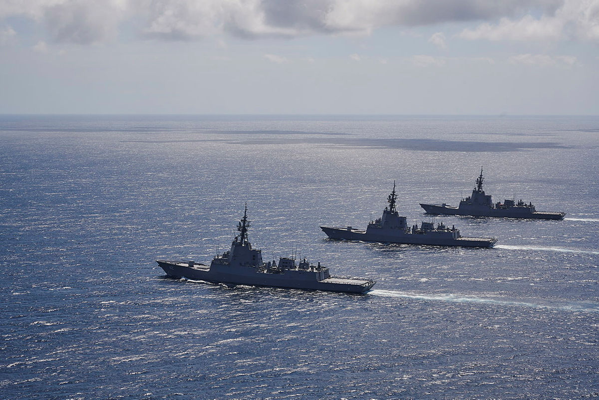 HMA Ships Hobart, Brisbane and Sydney conduct manoeuvres, off the south coast of New South Wales. Photo credit: Department of Defence