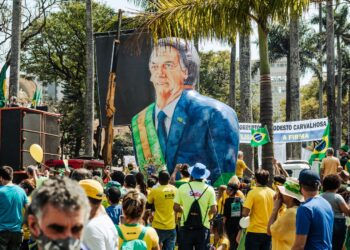 Bolsonaro faces ‘crimes against humanity’ charge over COVID-19 mishandling: 5 essential reads