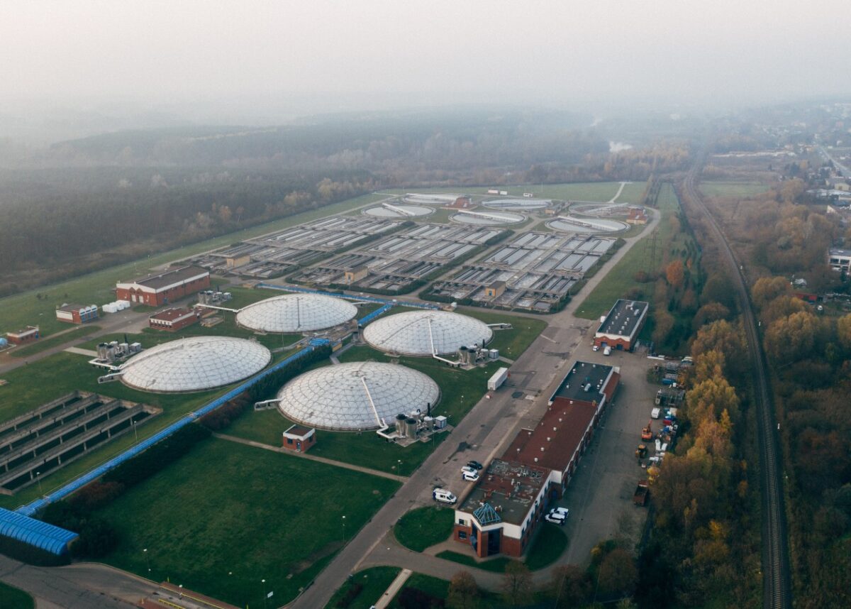 Photo by Marcin Jozwiak on Unsplash