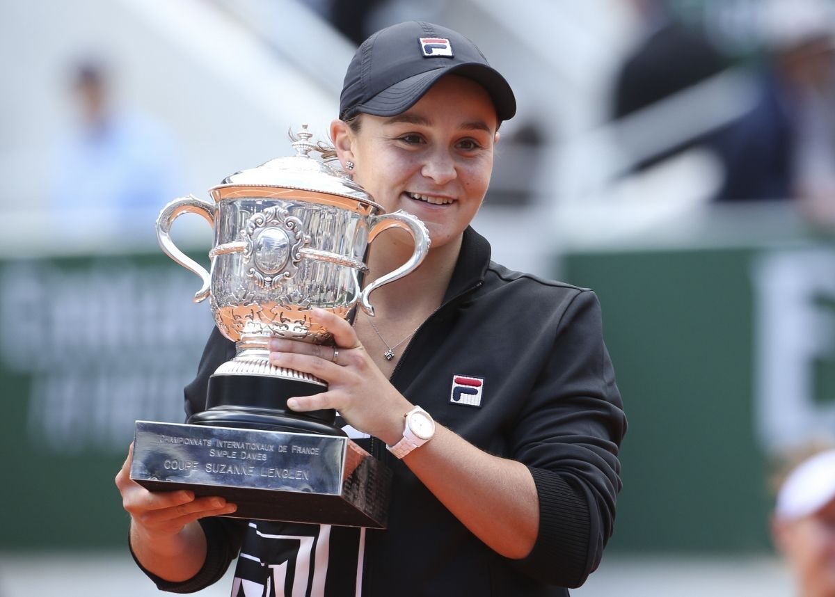 Ash Barty announces that she is retiring from Tennis at 25