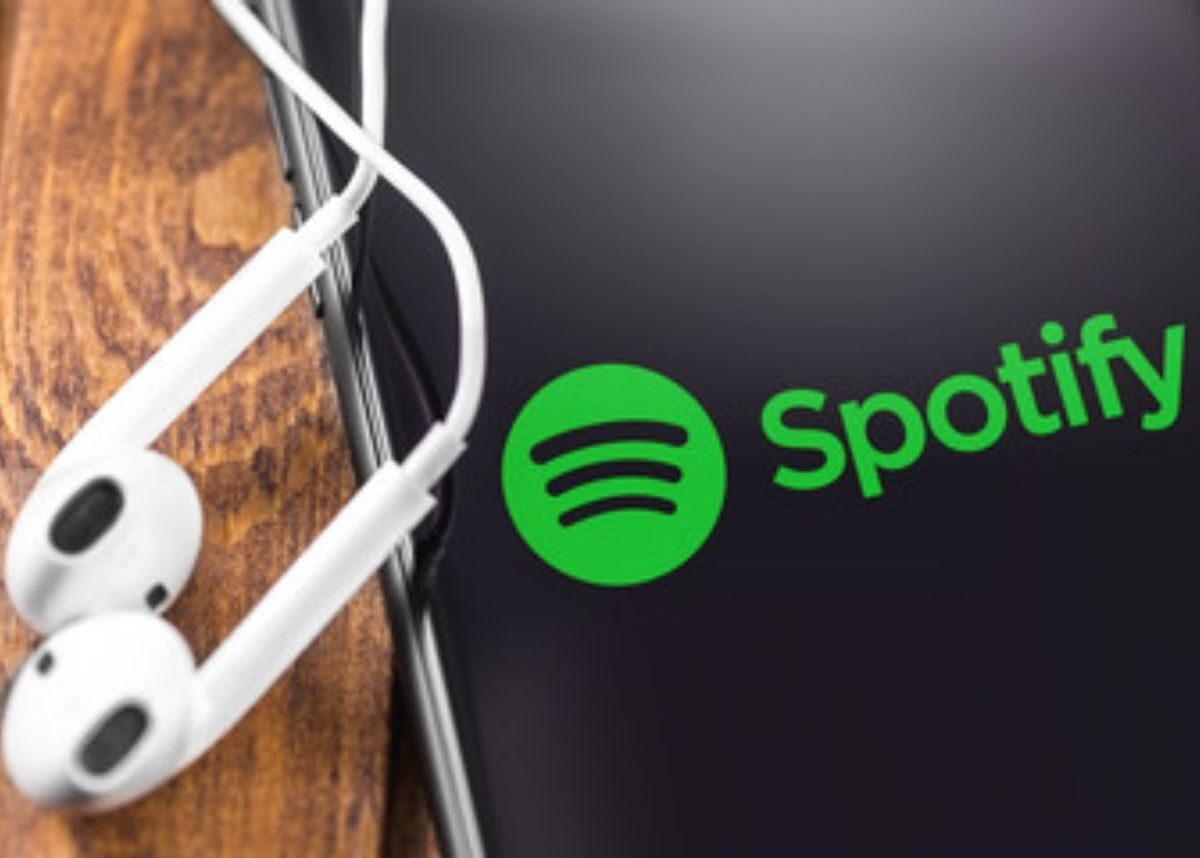 Spotify back up after hour-long shutdown on Tuesday