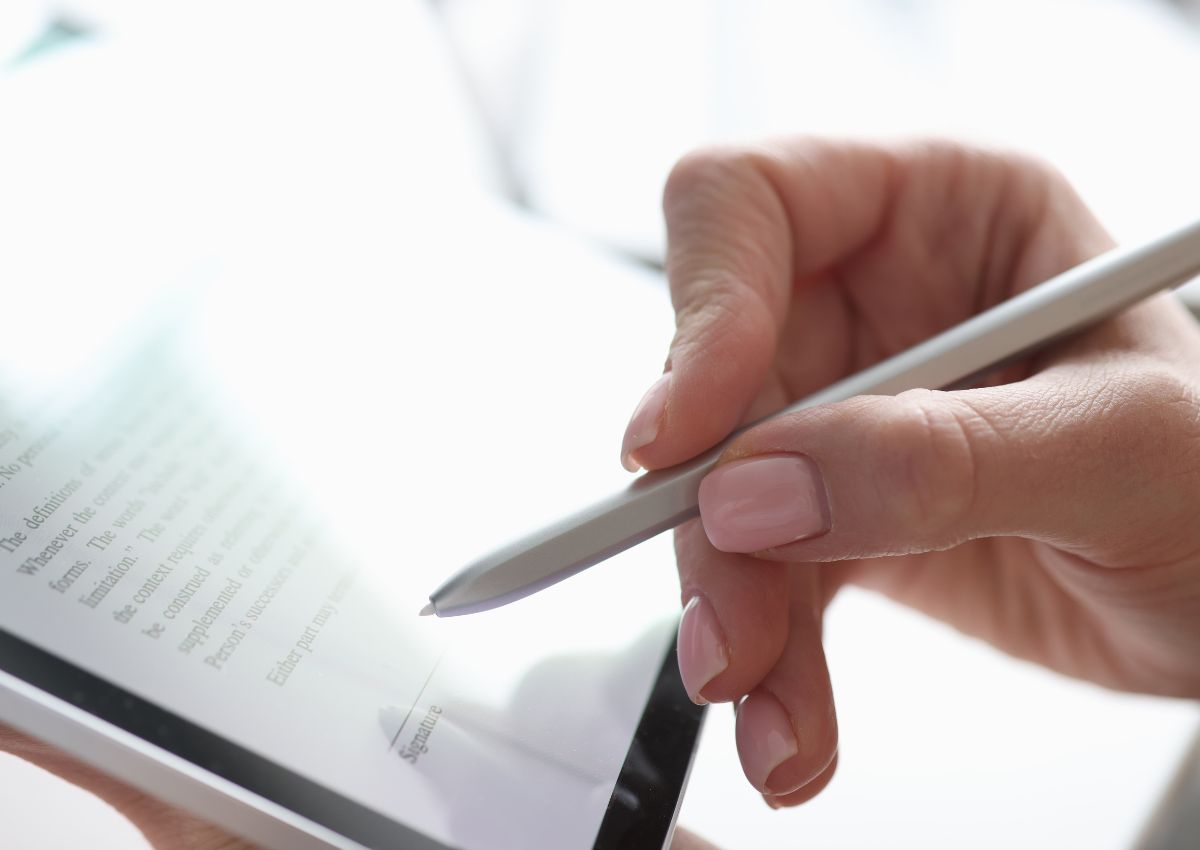 Digital signature: the best solutions for electronic document management